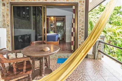 Deluxe Queen Room with Sea View — Tao Thong Villa 2